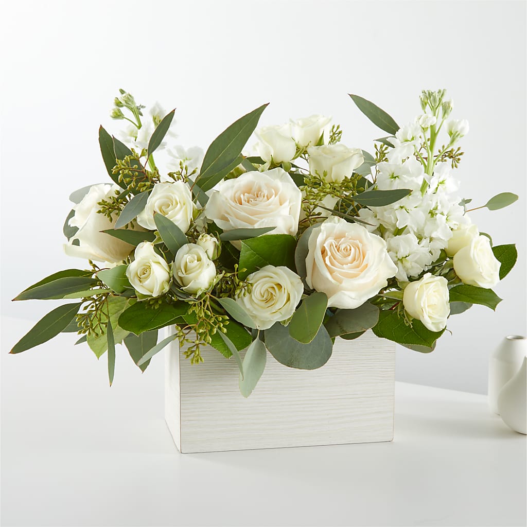 Fresh Linen Box Bouquet – HILL'S FLOWERS AND EVENTS, San Jose CA