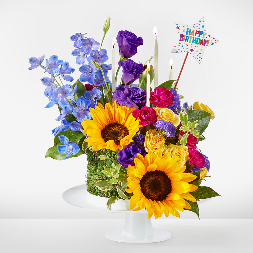 Star of the Day Floral Cake – HILL'S FLOWERS AND EVENTS, San Jose CA