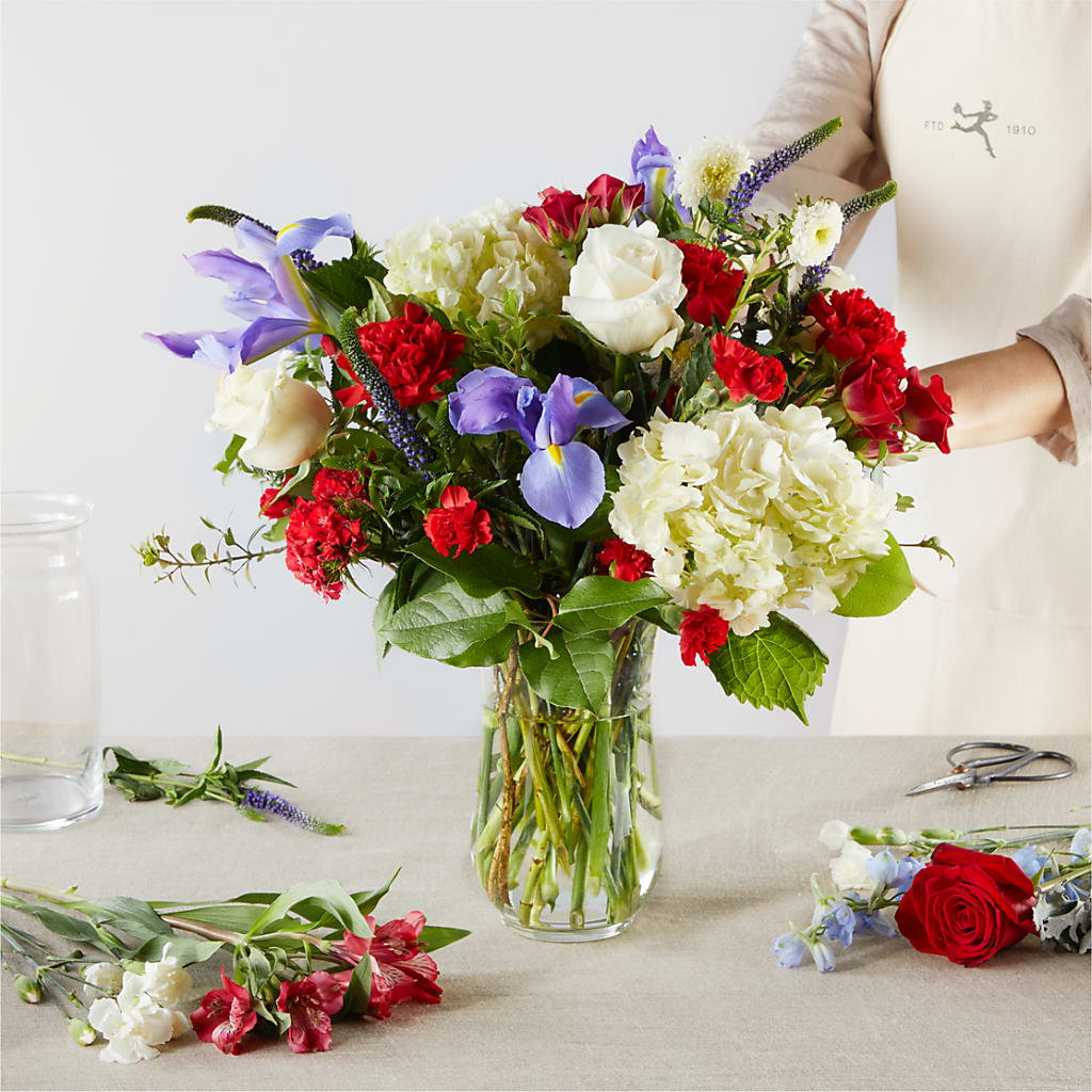 Star Spangled - A Florist Original – HILL'S FLOWERS AND EVENTS, San Jose CA