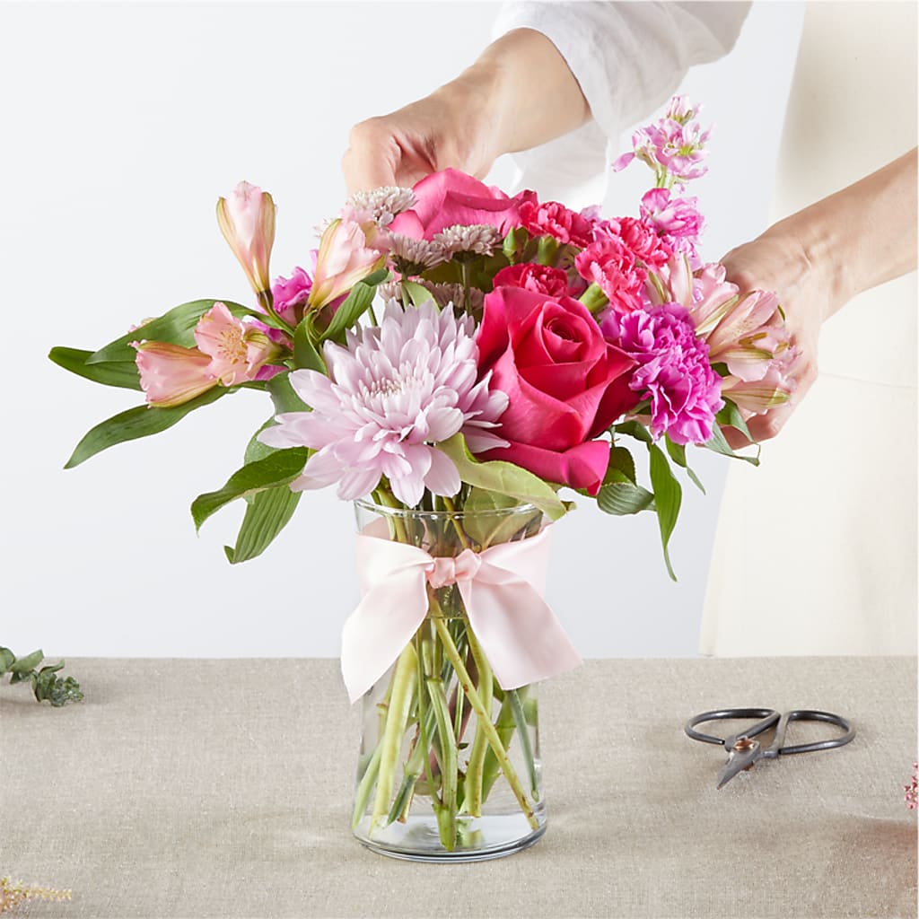 Pink Ribbon - A Florist Original – HILL'S FLOWERS AND EVENTS, San Jose CA