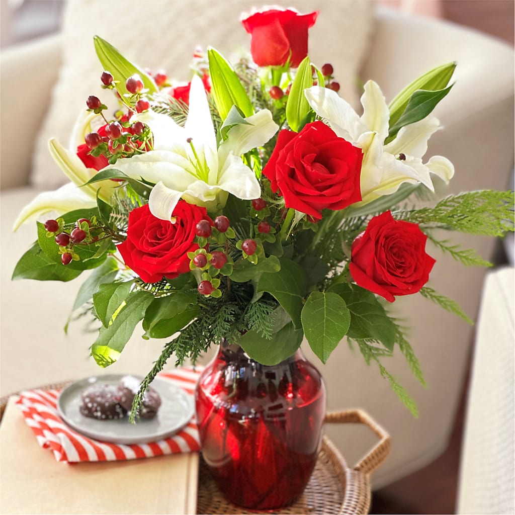 Evergreen Delight Bouquet – HILL'S FLOWERS AND EVENTS, San Jose CA